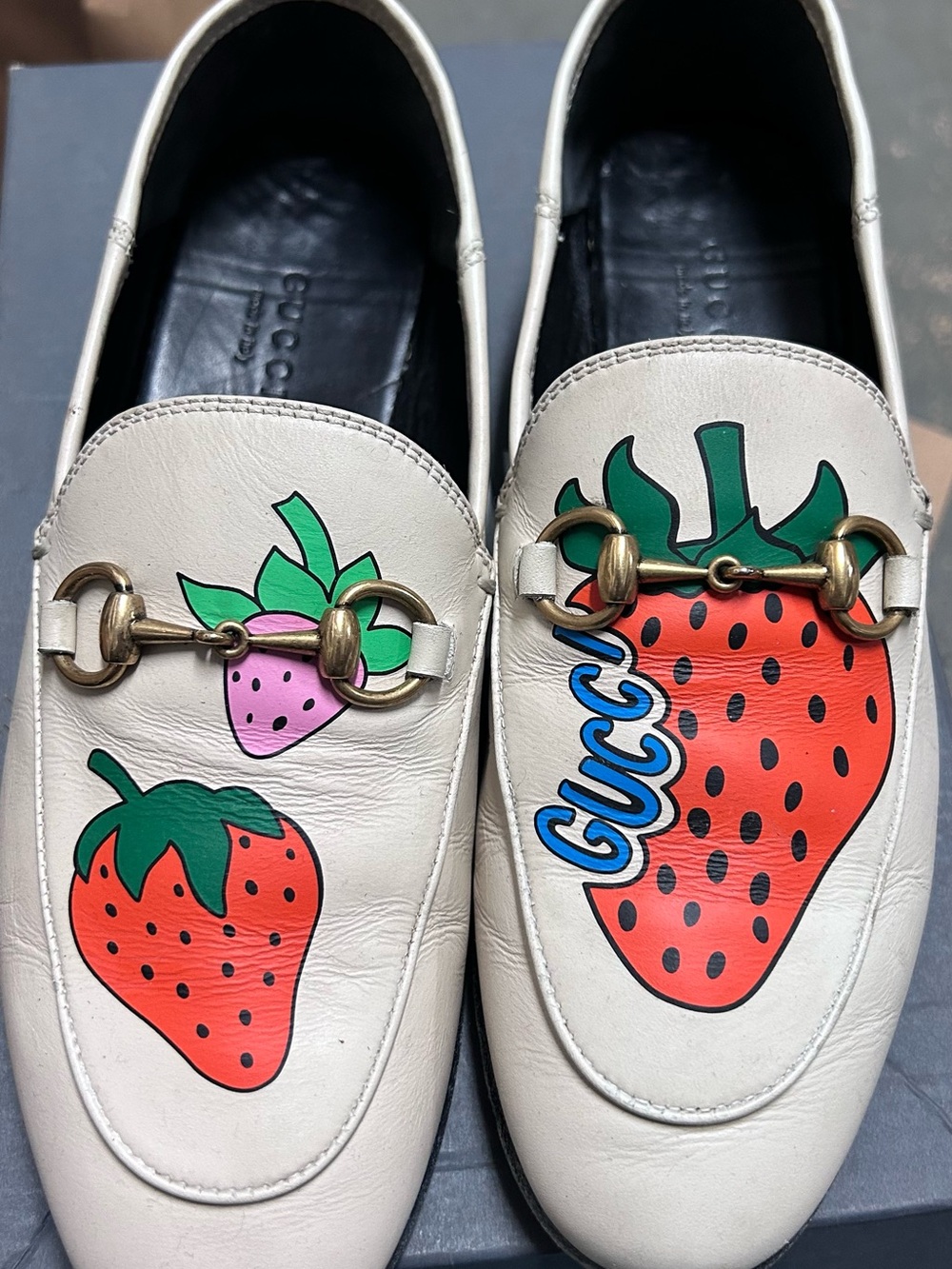 Gucci Cream Leather Strawberry Horsebit Loafers